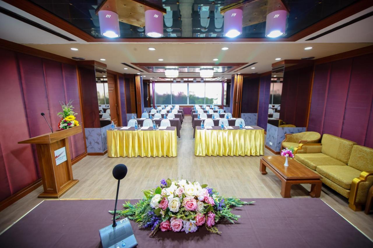 Leiview Hotel Chiang Mai Buitenkant foto