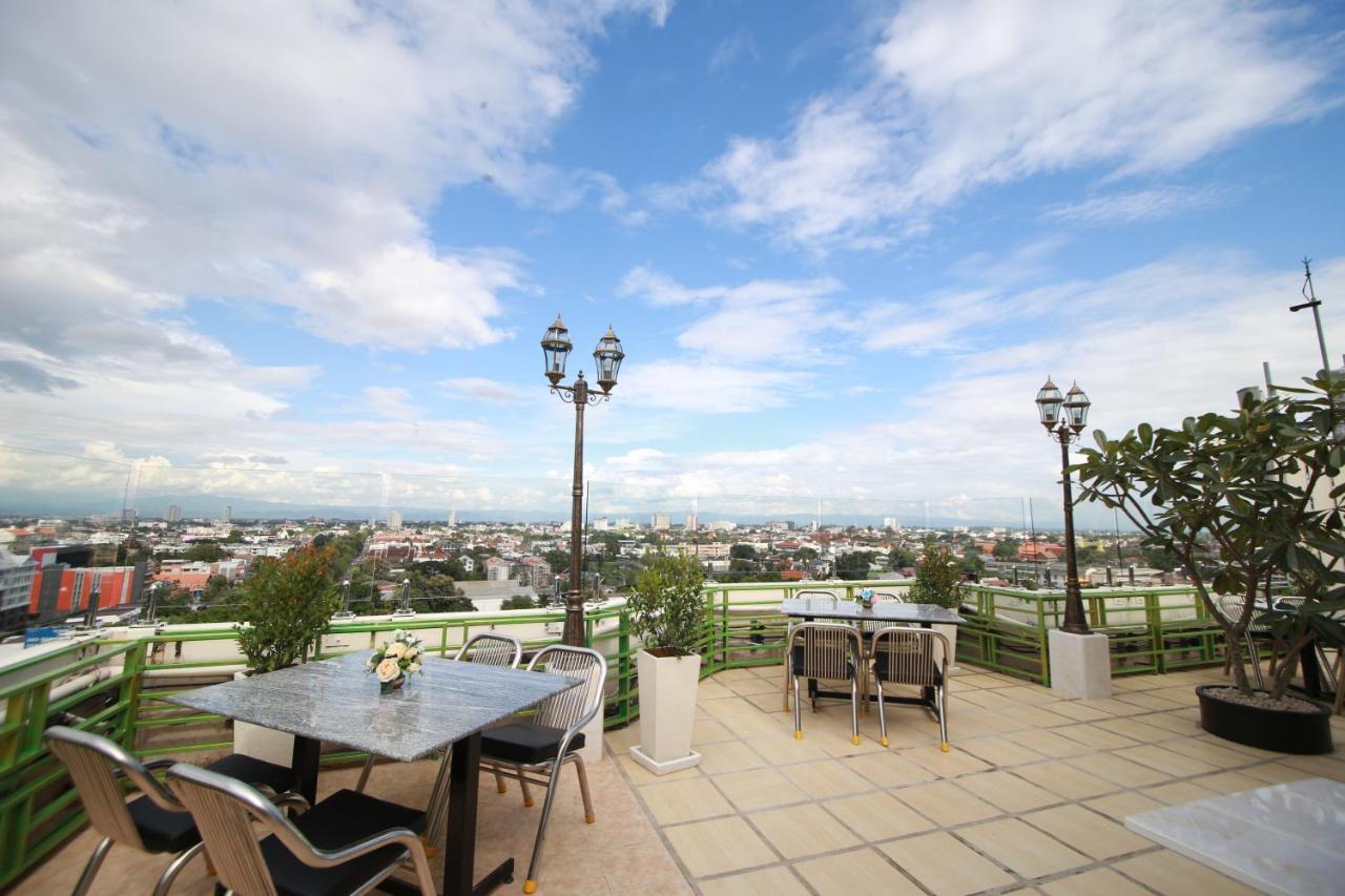 Leiview Hotel Chiang Mai Buitenkant foto